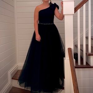 Black tulle prom dress